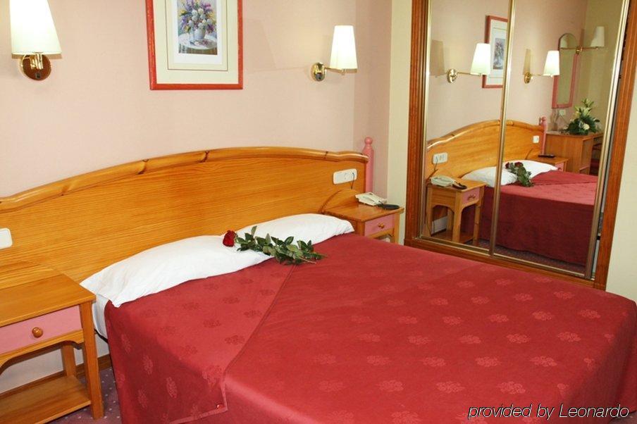 Maria De Luna Segorbe Zimmer foto